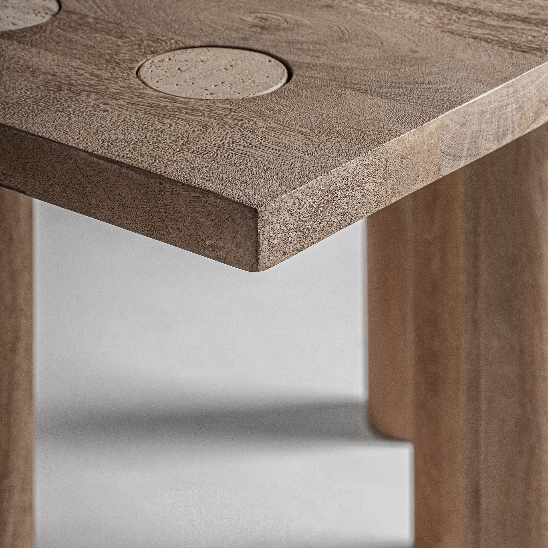 JACQUARD DINING TABLE